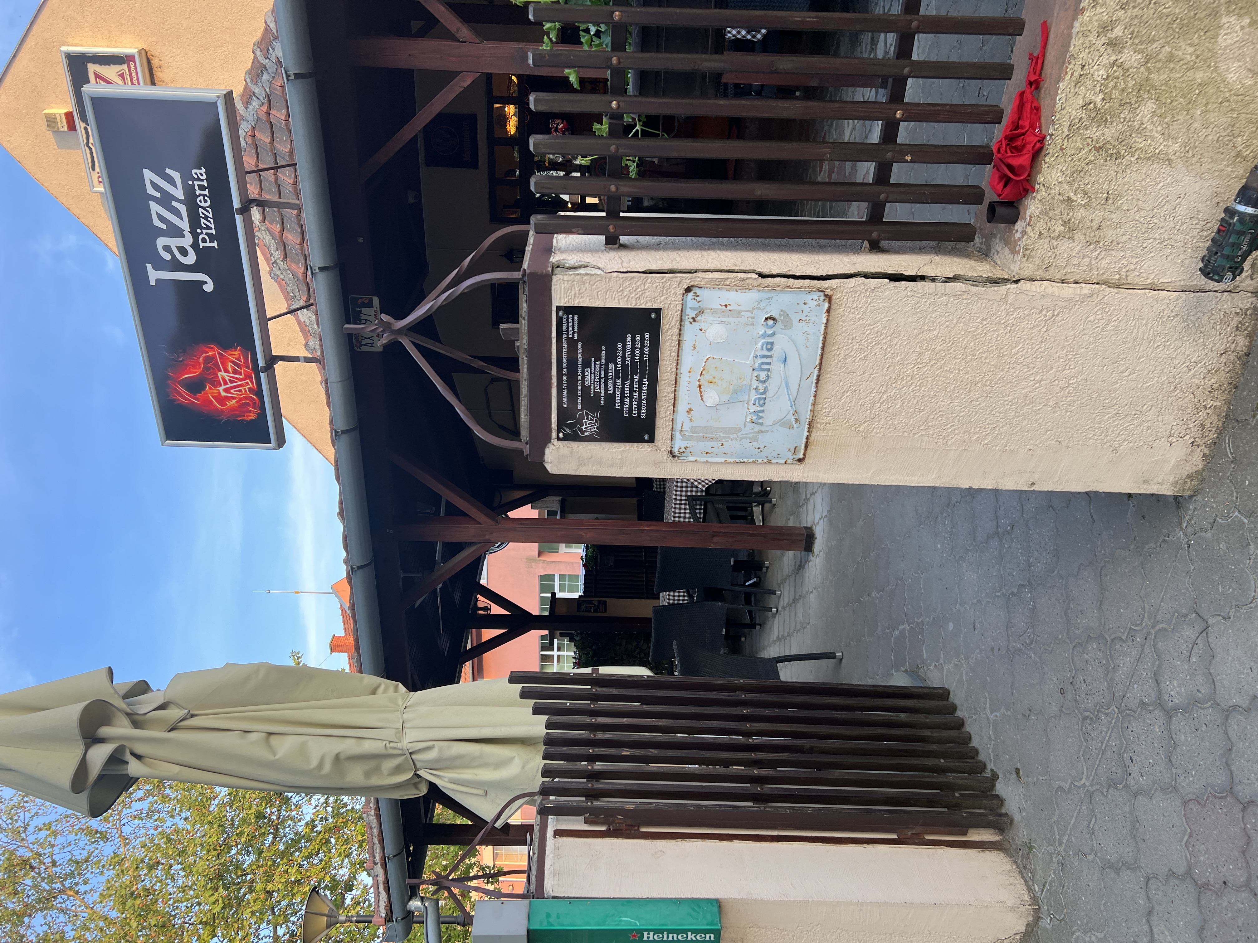 Reklamne i Oglasne Table